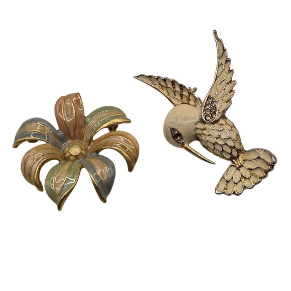 VTG 2PC Brooch Fairy Whimsy Spring Antique Look Marble Enamel Hummingbird Flower - Picture 2 of 12